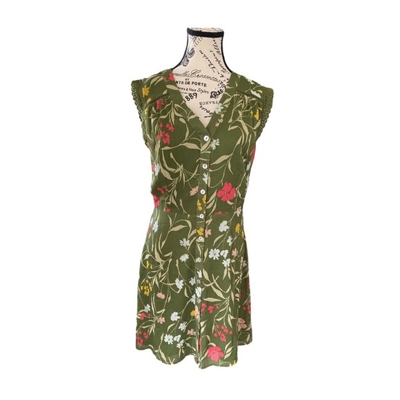 Daniel Rainn Dresses & Skirts - Daniel Rainn Cap Sleeve Floral Print Dress NWT Size S